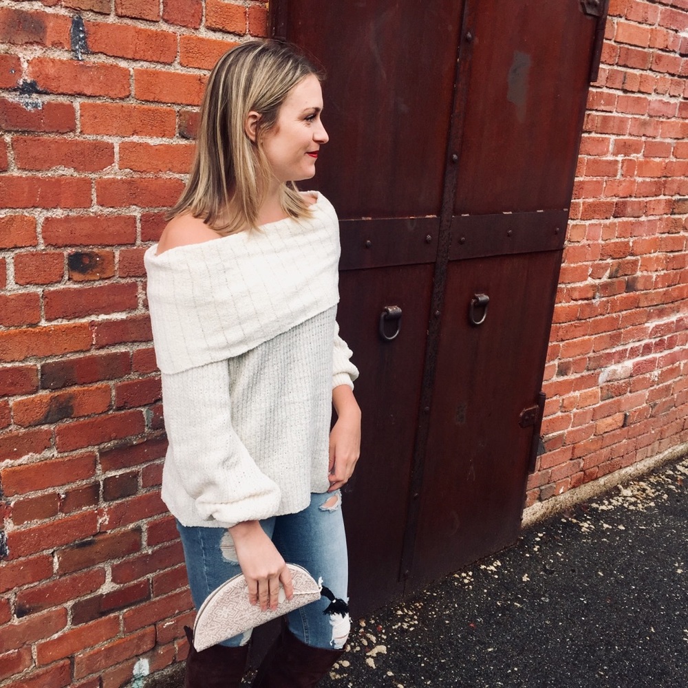 Host PICK Chenille off the shoulder sweater CREAM - Picture 7 of 8
